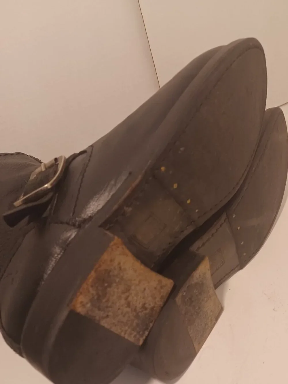 FRYE BLACK LEATHER ANKLE BOOT SIZE 7.5b